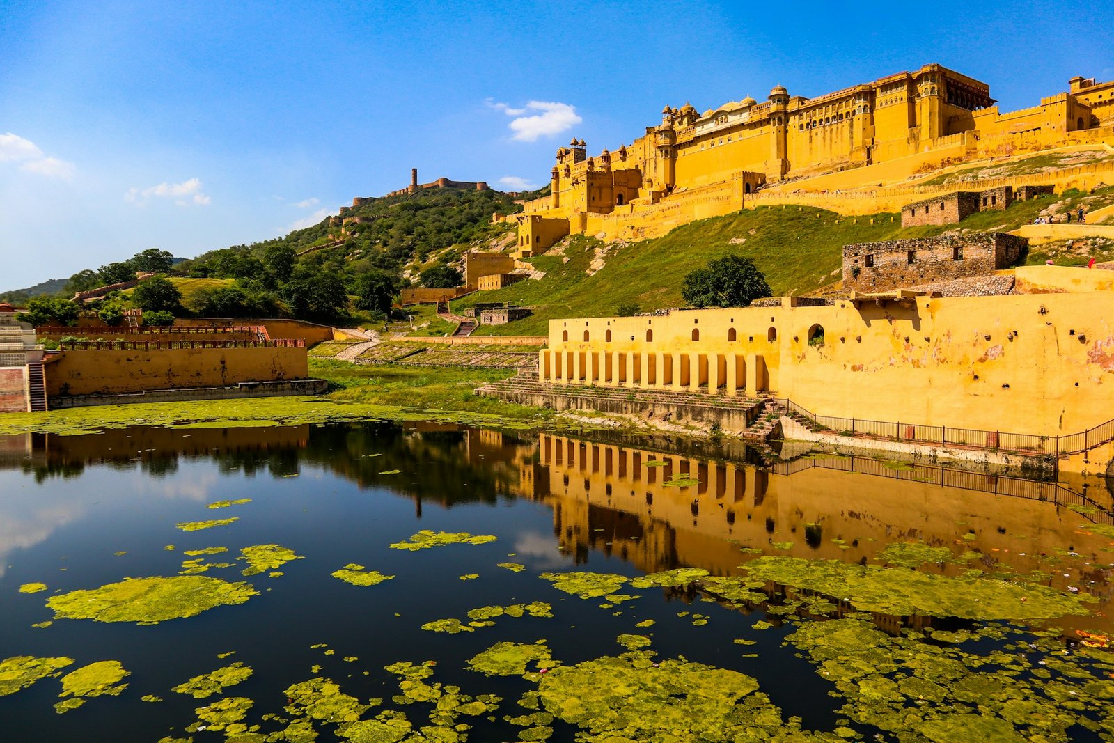 Rajasthan forts and desert palaces