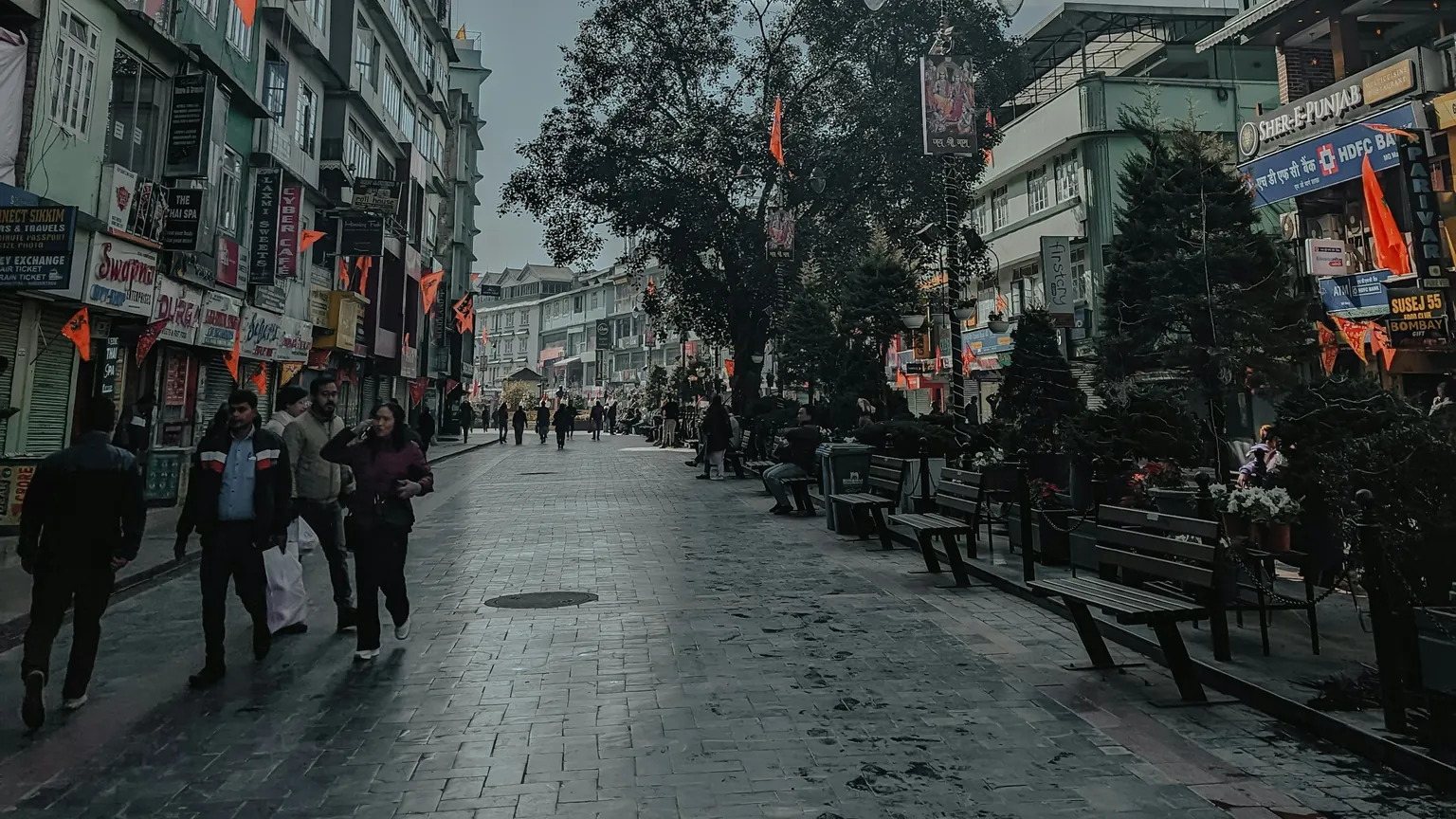 Sikkim Travel Guide: Monasteries, High Lakes & Kanchenjunga - Travel India